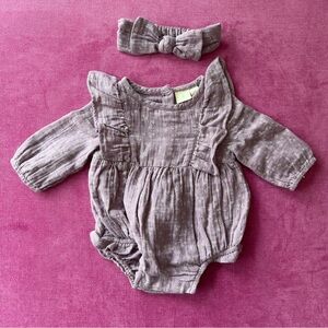 Gap Muslin Ruffle Bubble Romper + Matching Bow